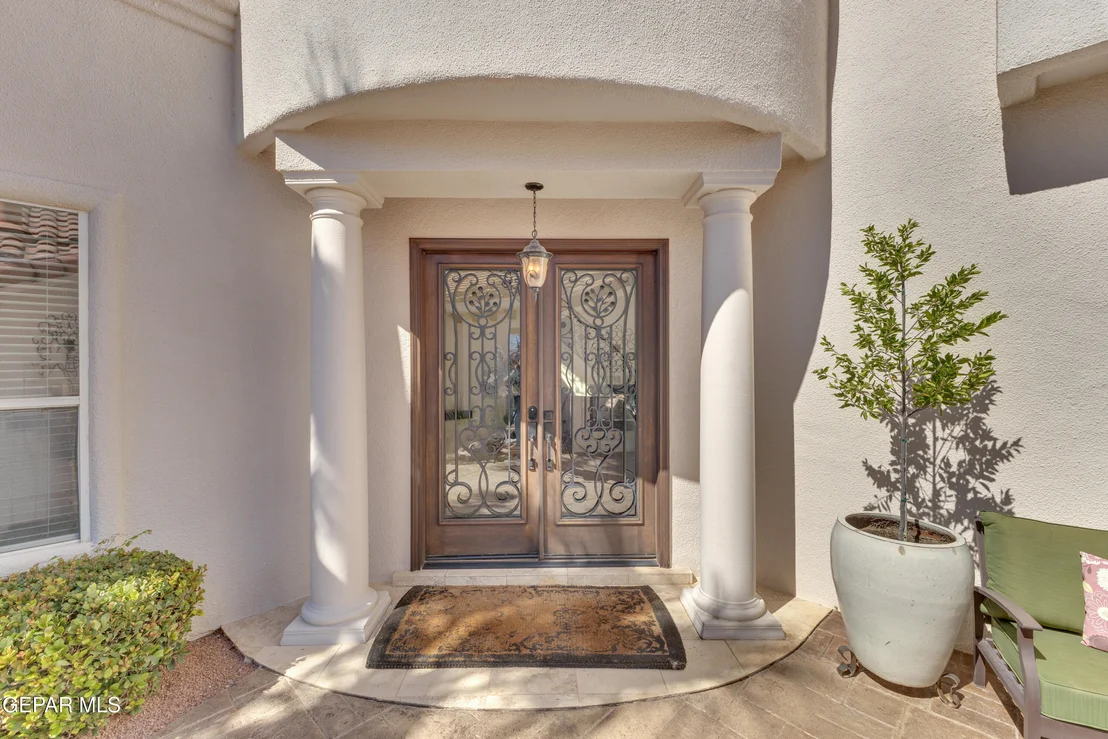Photo of 1237 CALLE LAGO