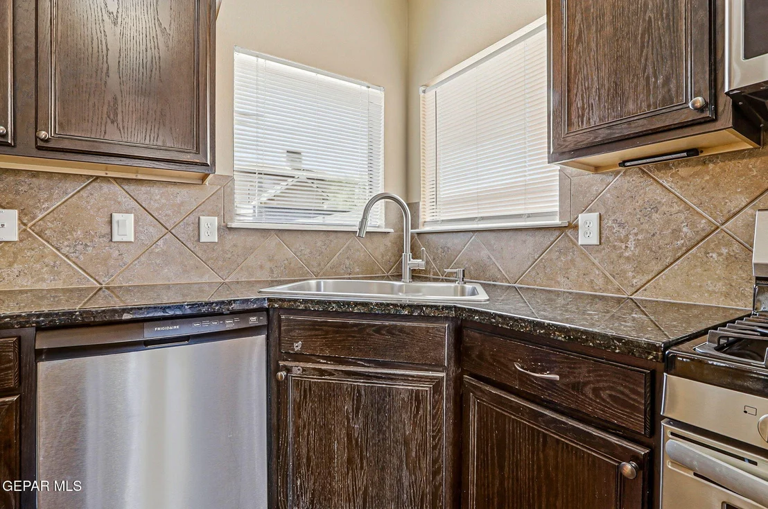 Photo of 14204 OTTER POINT Court