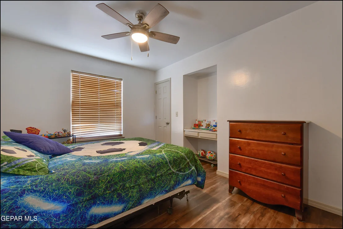 Photo of 7653 DIANJOU Drive