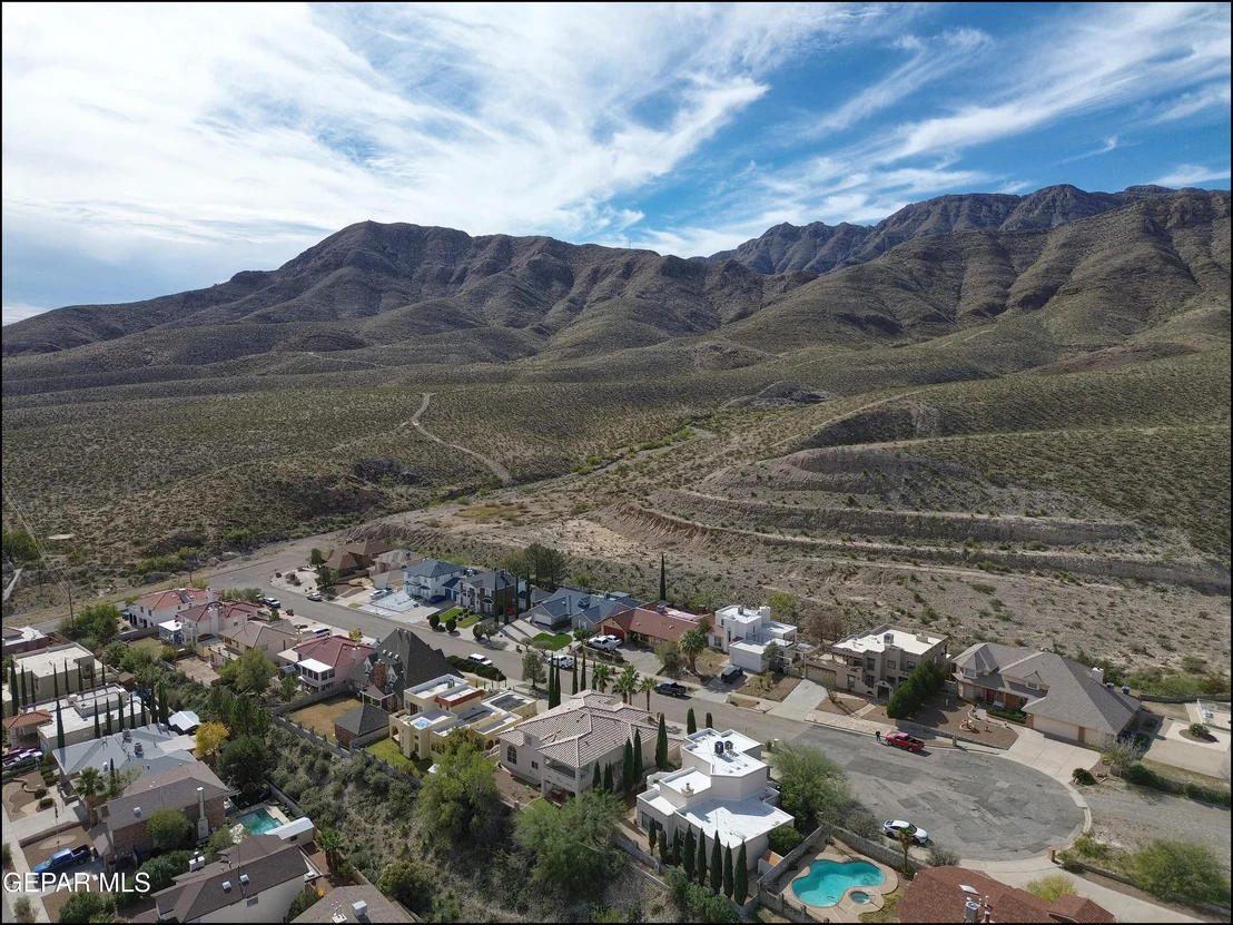 Photo of 7516 BIG BEND Drive