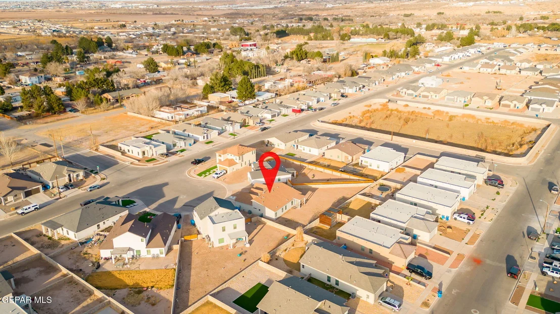 Photo of 356 PLATEAU Drive