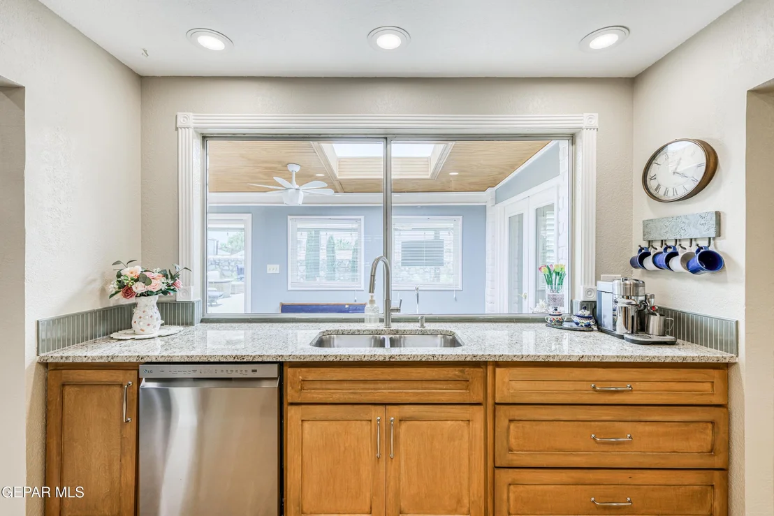 Photo of 10528 Ashridge Drive