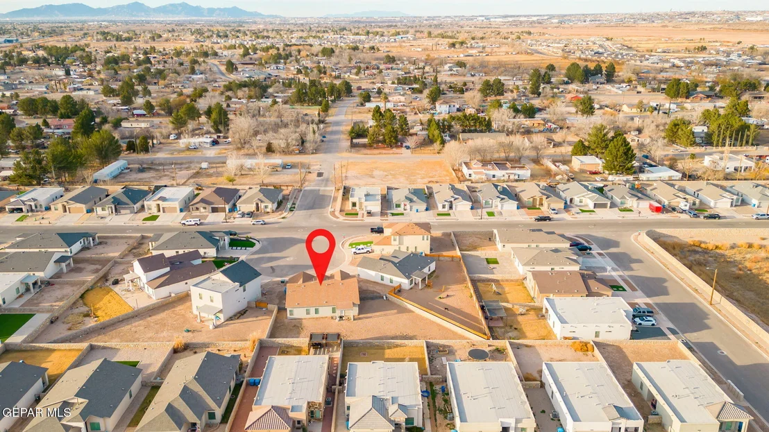 Photo of 356 PLATEAU Drive