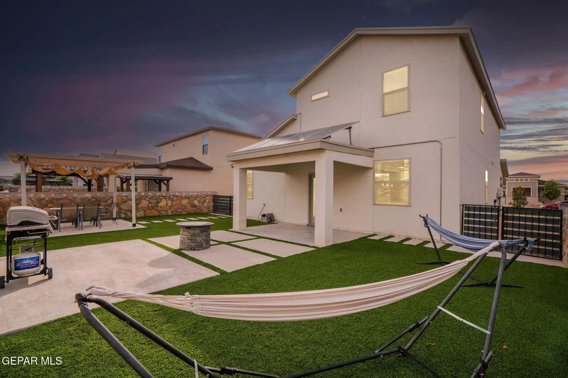 Photo of 5464 Stonehill Drive