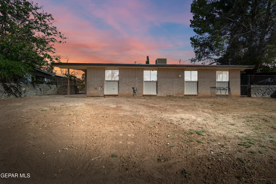 Photo of 305 CORVENA Way