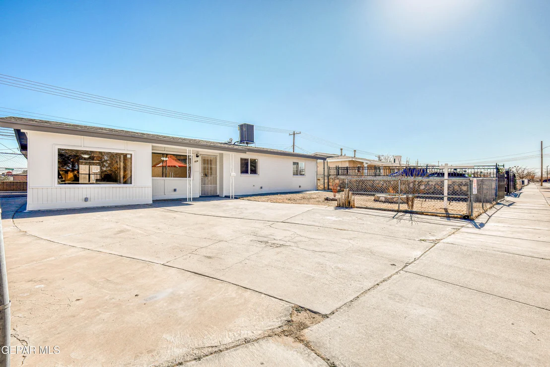 Photo of 424 Indian Place
