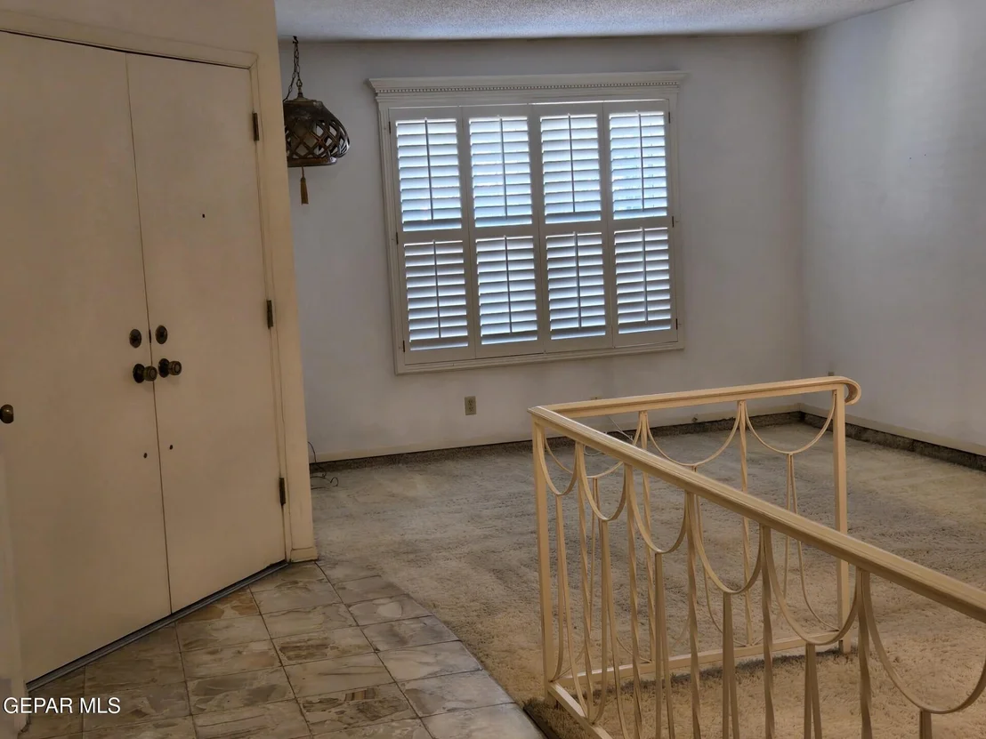 Photo of 1649 LOMALAND Drive