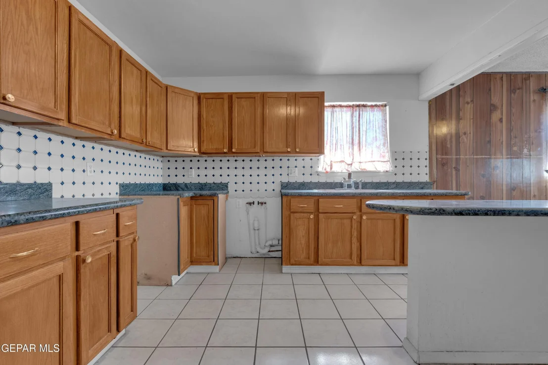 Photo of 3601 Truman Avenue