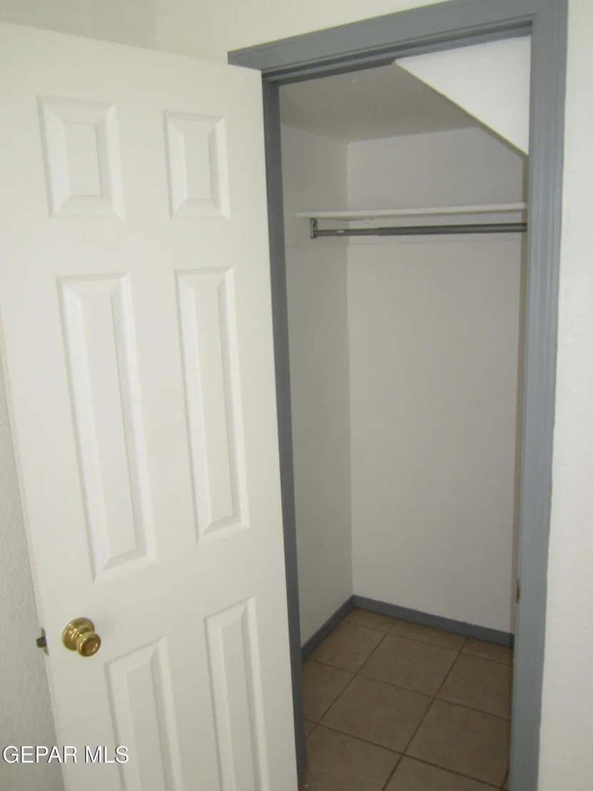 Photo of 7123 Oval Rock Drive