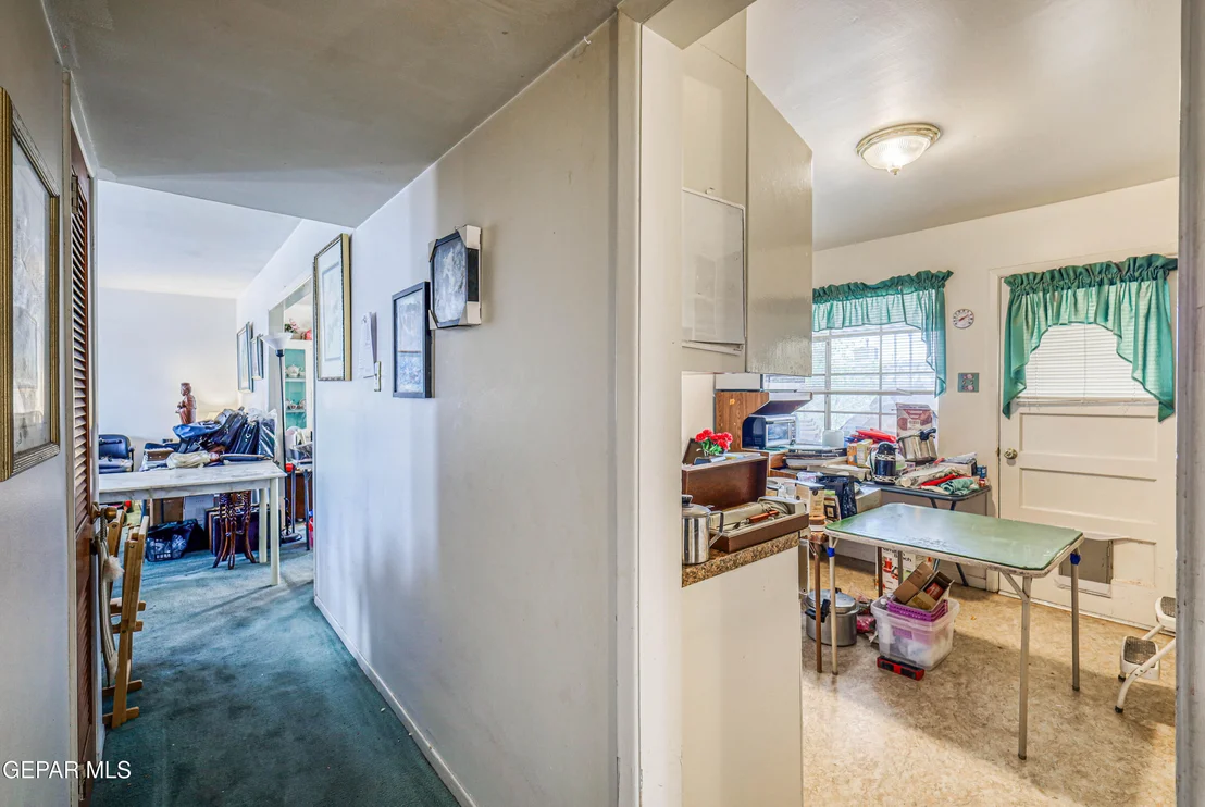 Photo of 404 CHRISTOPHER Avenue