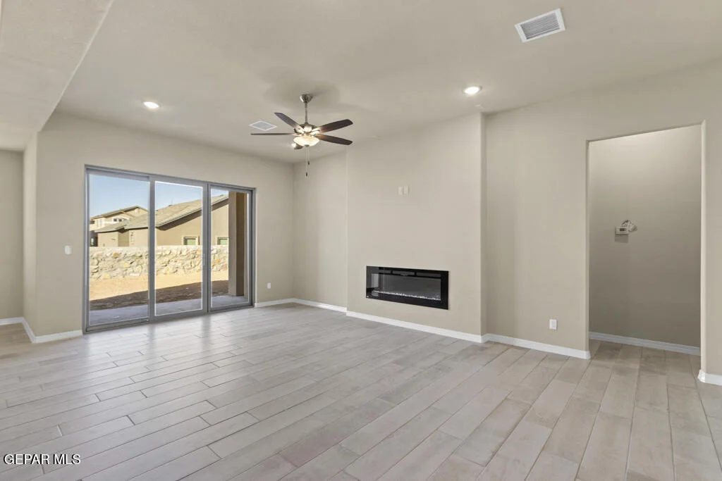 Photo of 3724 Model Lane