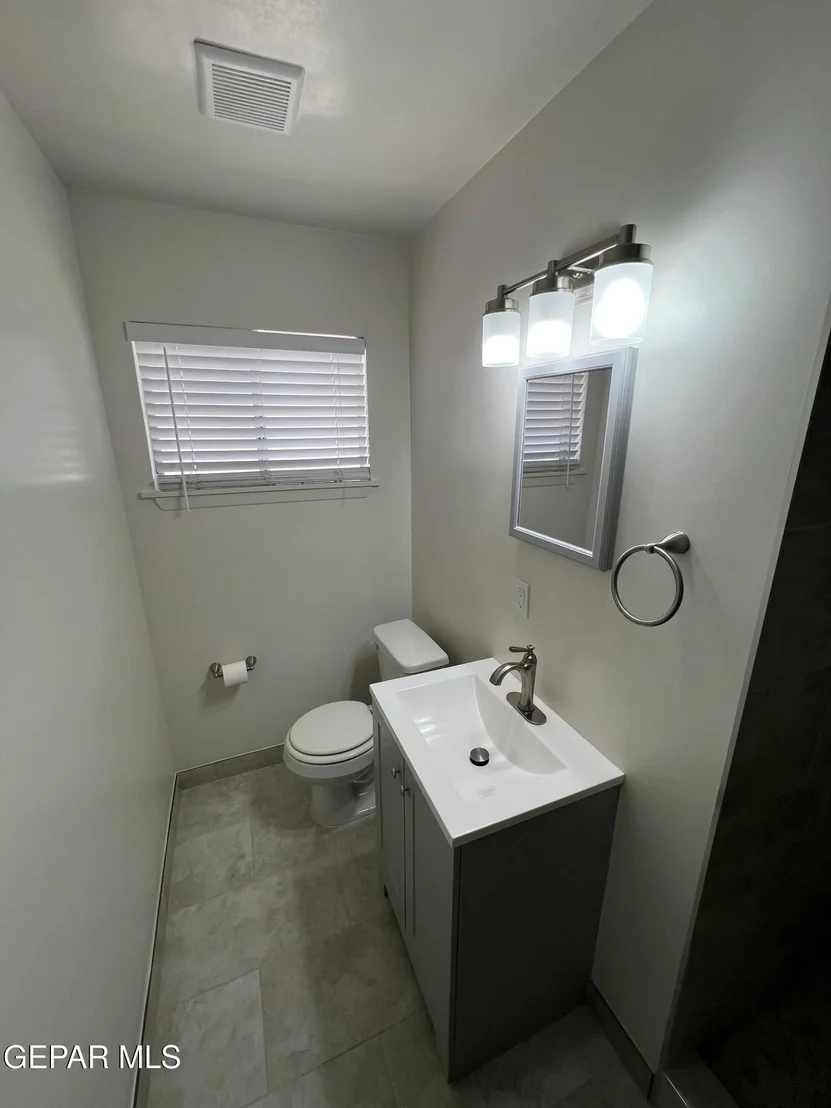 Photo of 6044 CABRILLO Drive
