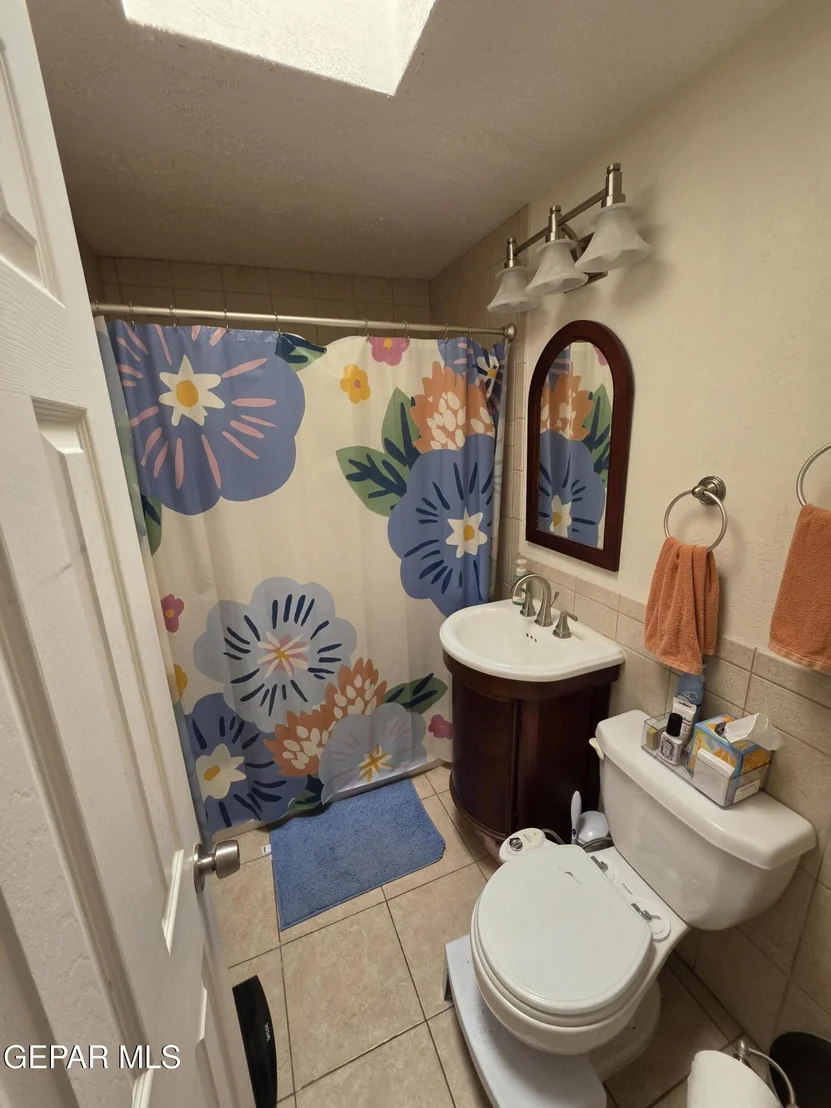 Photo of 1400 IDLEWILDE Drive