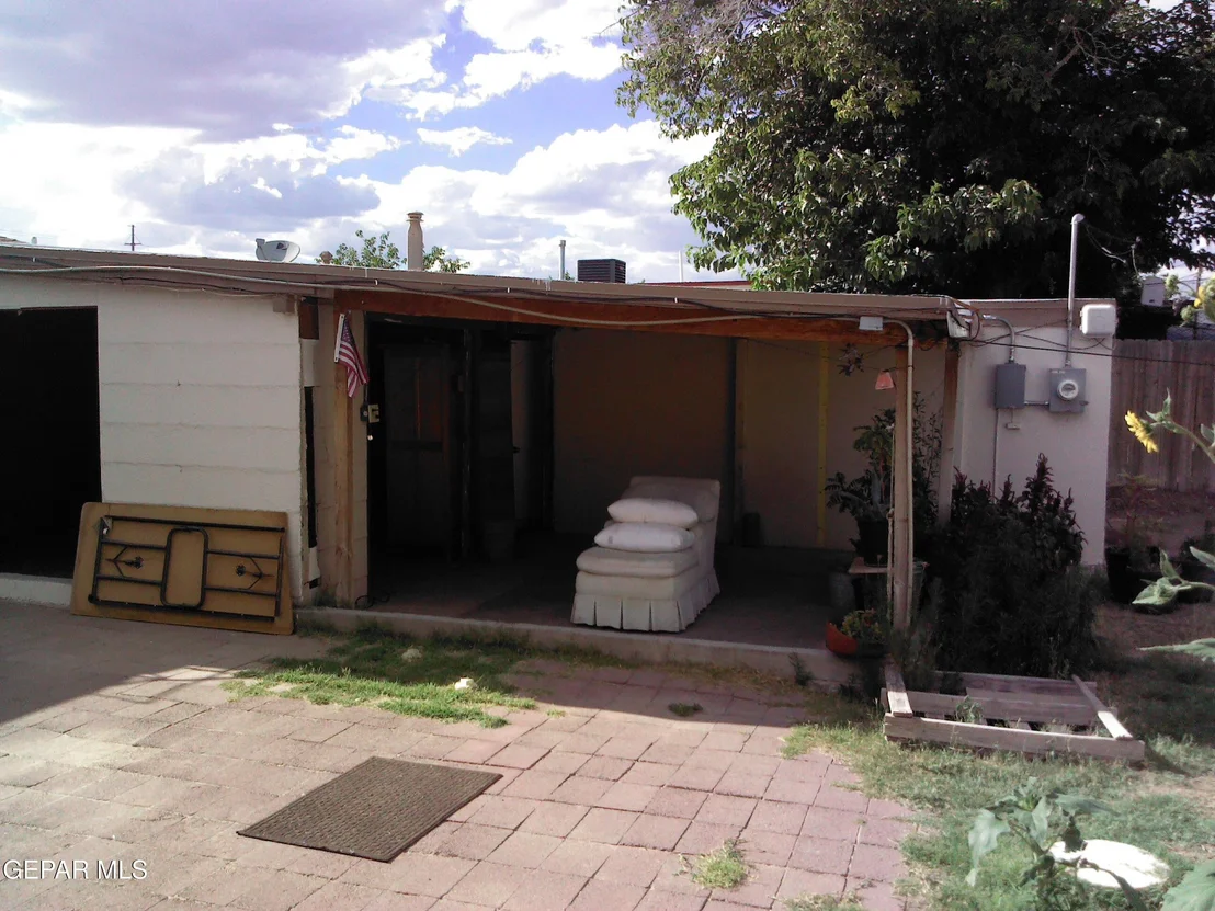 Photo of 500 TAMARISK Street