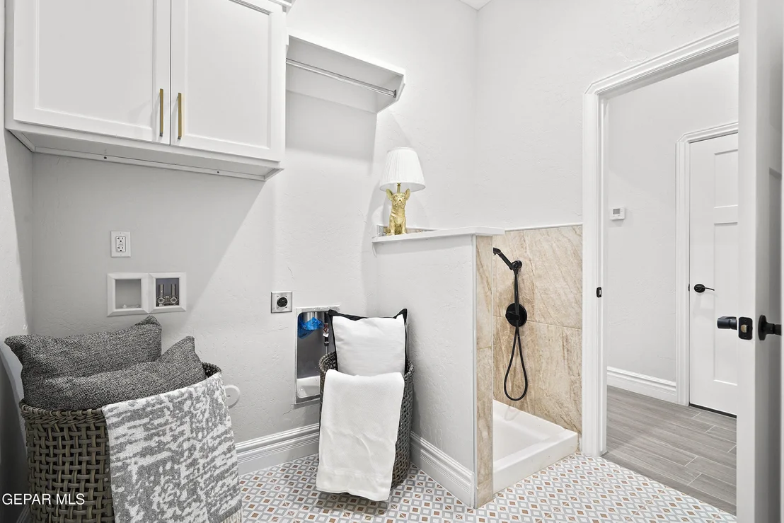 Photo of 15004 Composition Avenue