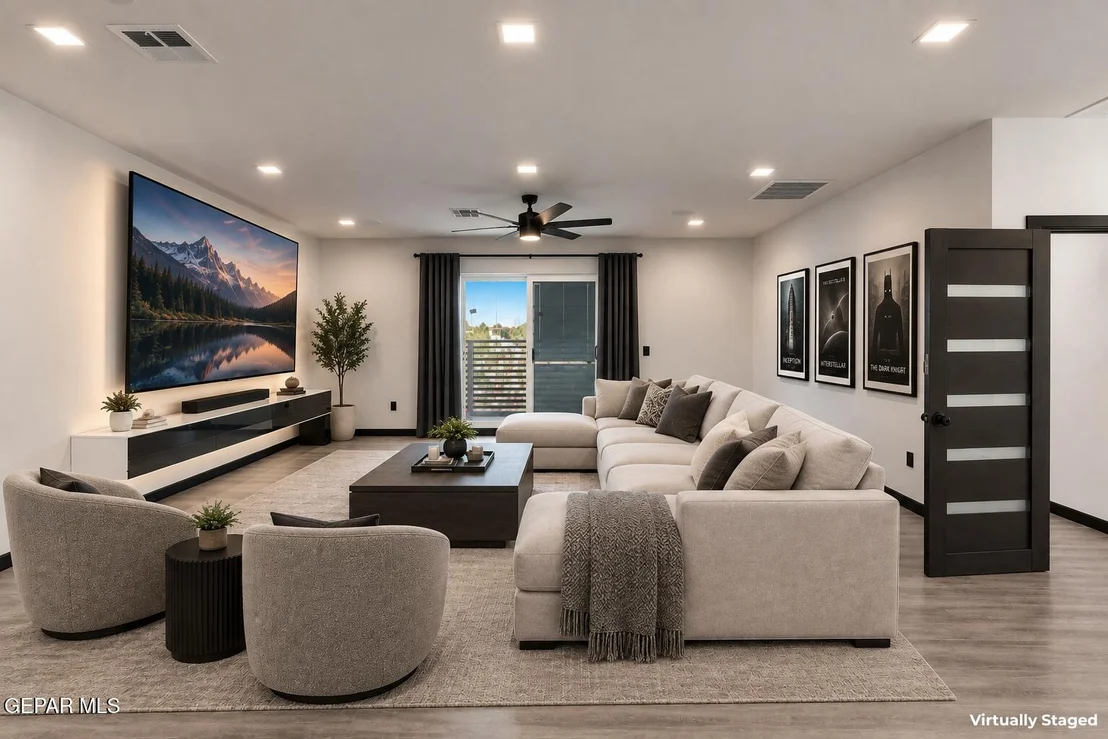 Photo of 817 Jones Point Place