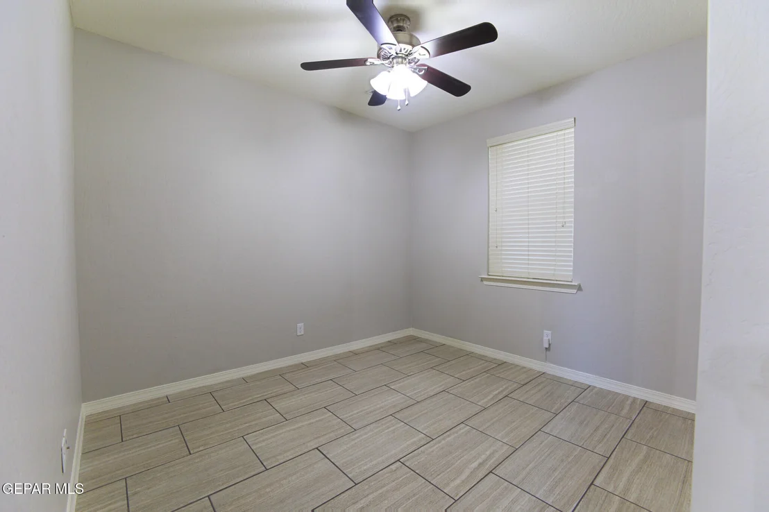 Photo of 987 GRANDEVOLE Drive
