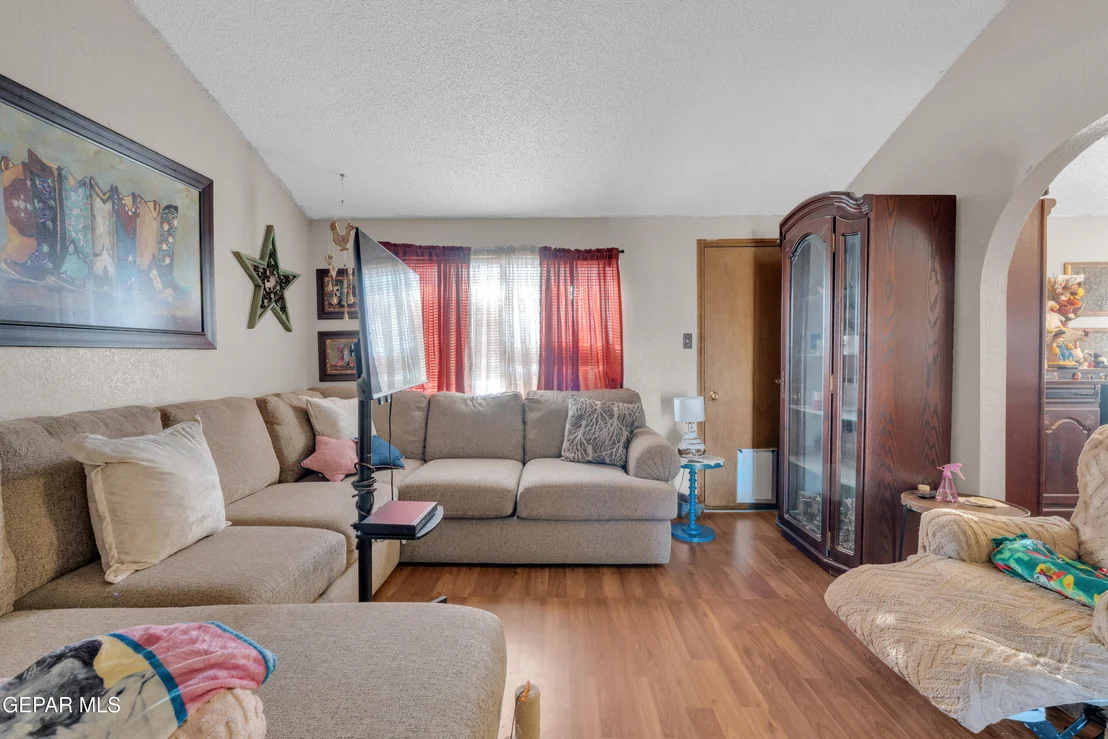 Photo of 6725 TIGER EYE Drive
