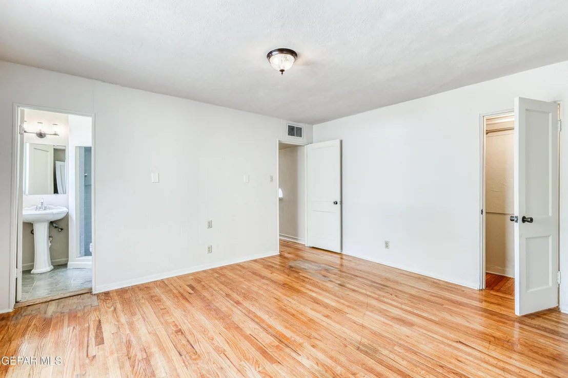 Photo of 825 Galloway Drive