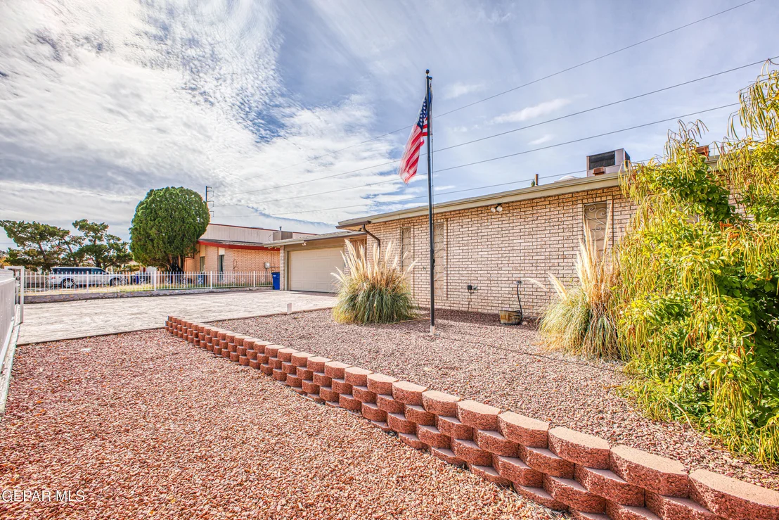 Photo of 2029 MERMAID Drive