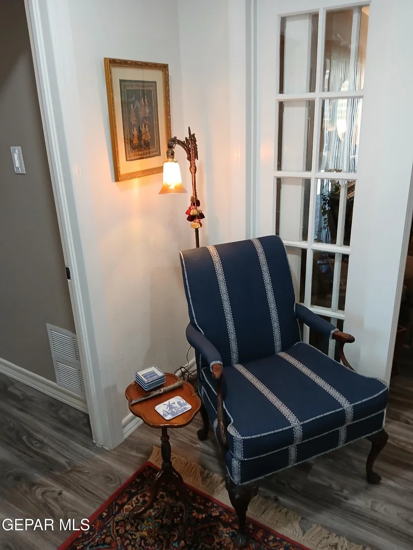 Photo of 1109 WHITAKER Lane