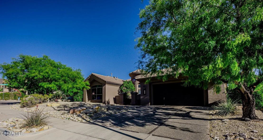 Photo of 6236 FRANKLIN HAWK Avenue