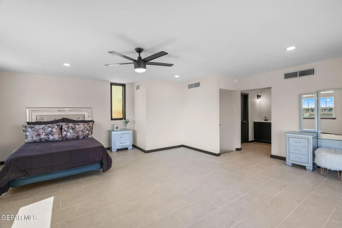 Photo of 5221 Timberwolf Drive