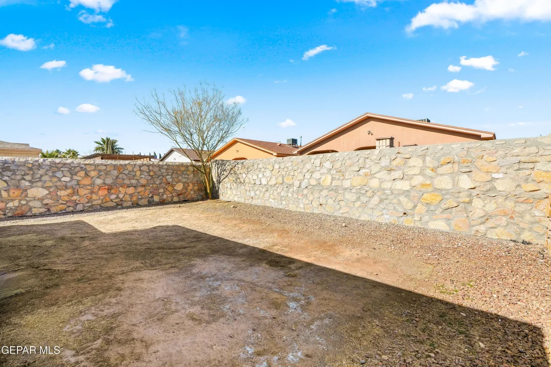 Photo of 14355 SPANISH POINT Drive