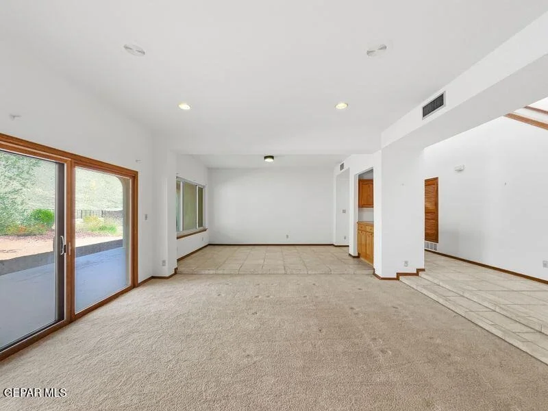Photo of 1092 THUNDERBIRD Drive