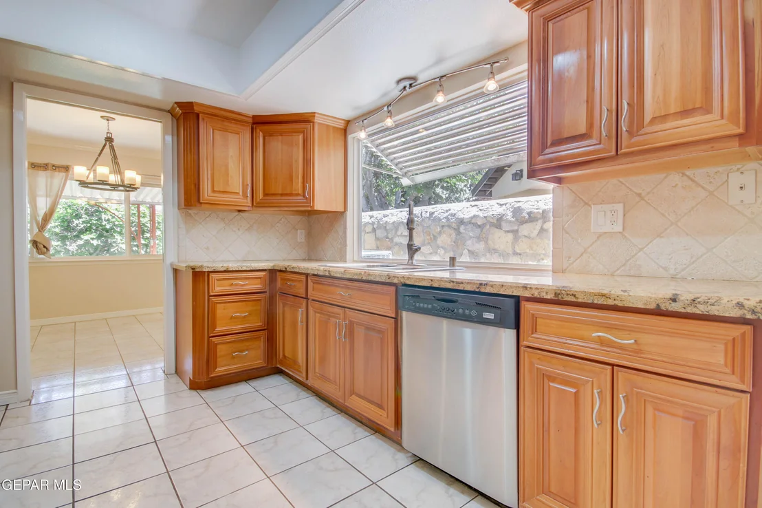 Photo of 10641 PARK VIEW Circle