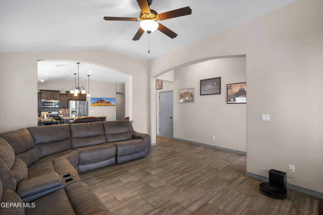 Photo of 13117 LOST WILLOW