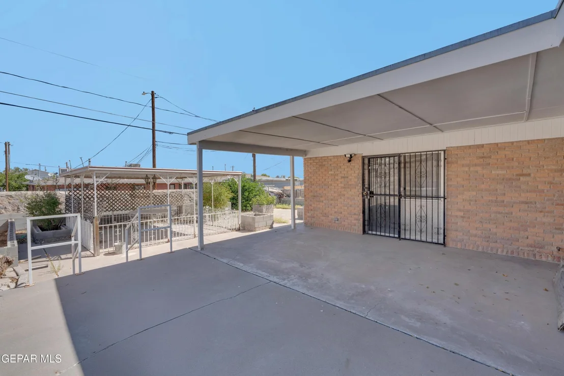 Photo of 3601 Truman Avenue