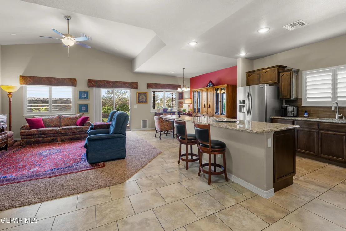 Photo of 7560 Wolf Creek Drive