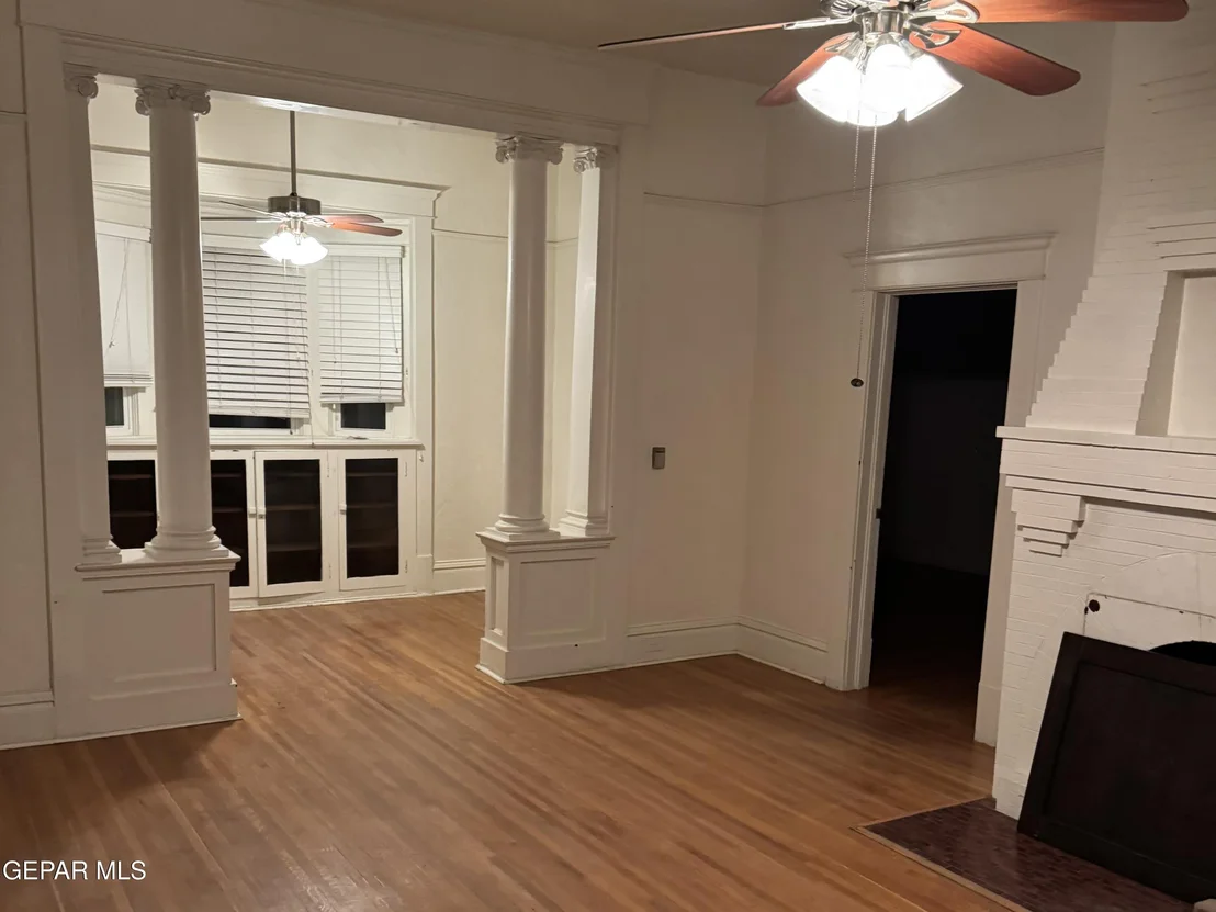 Photo of 521 RANDOLPH Drive