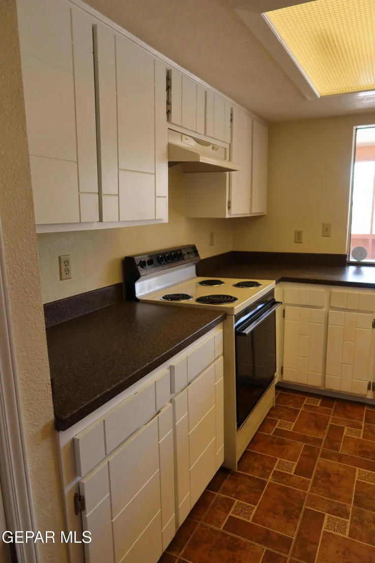 Photo of 836 DE LEON Drive