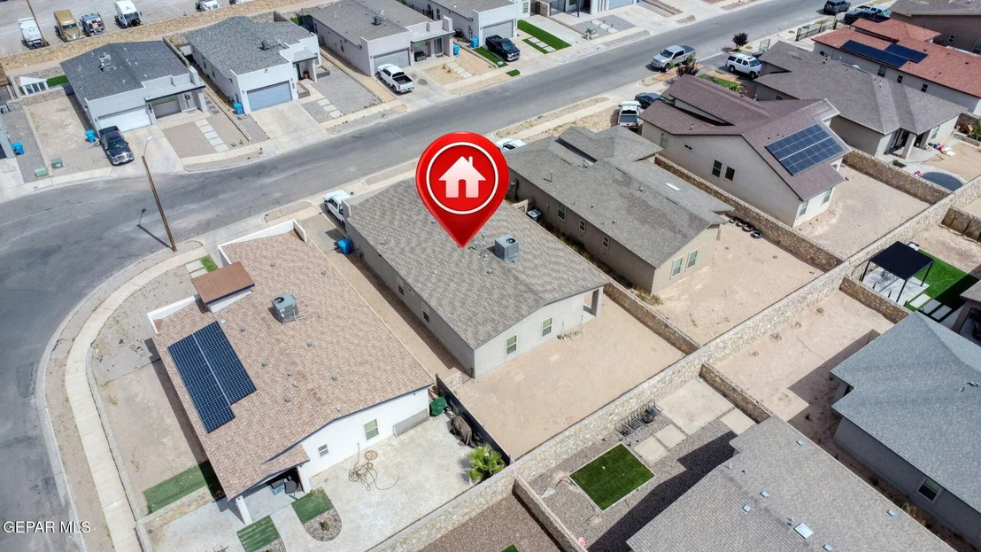 Photo of 440 BEECH TREE Drive