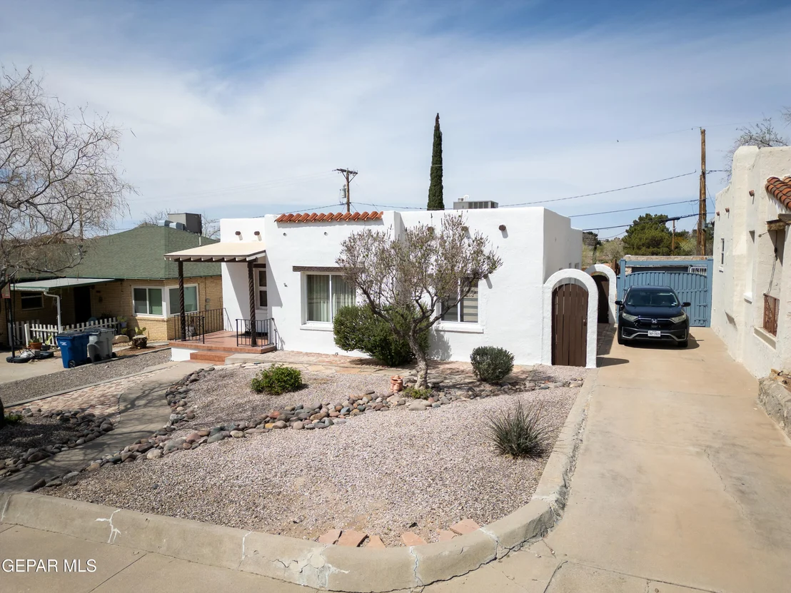 Photo of 1211 MESITA Drive
