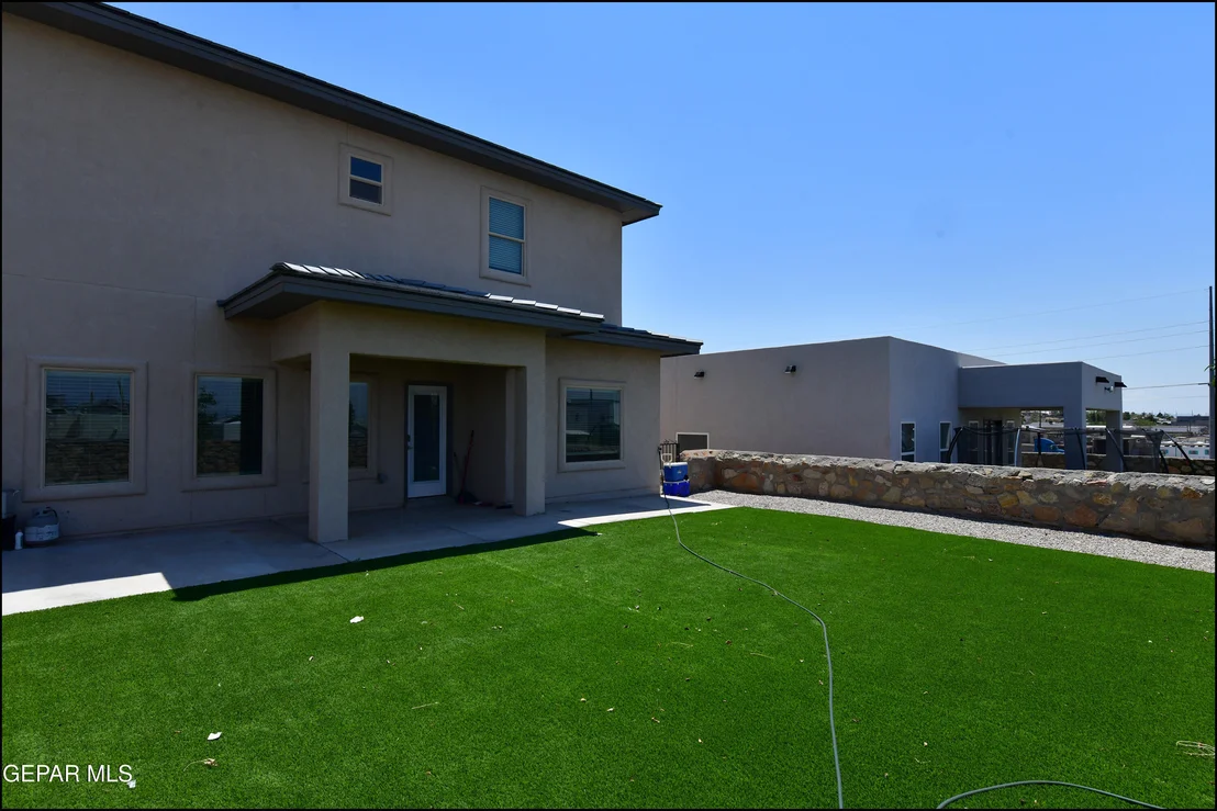 Photo of 205 ANGLESY Place