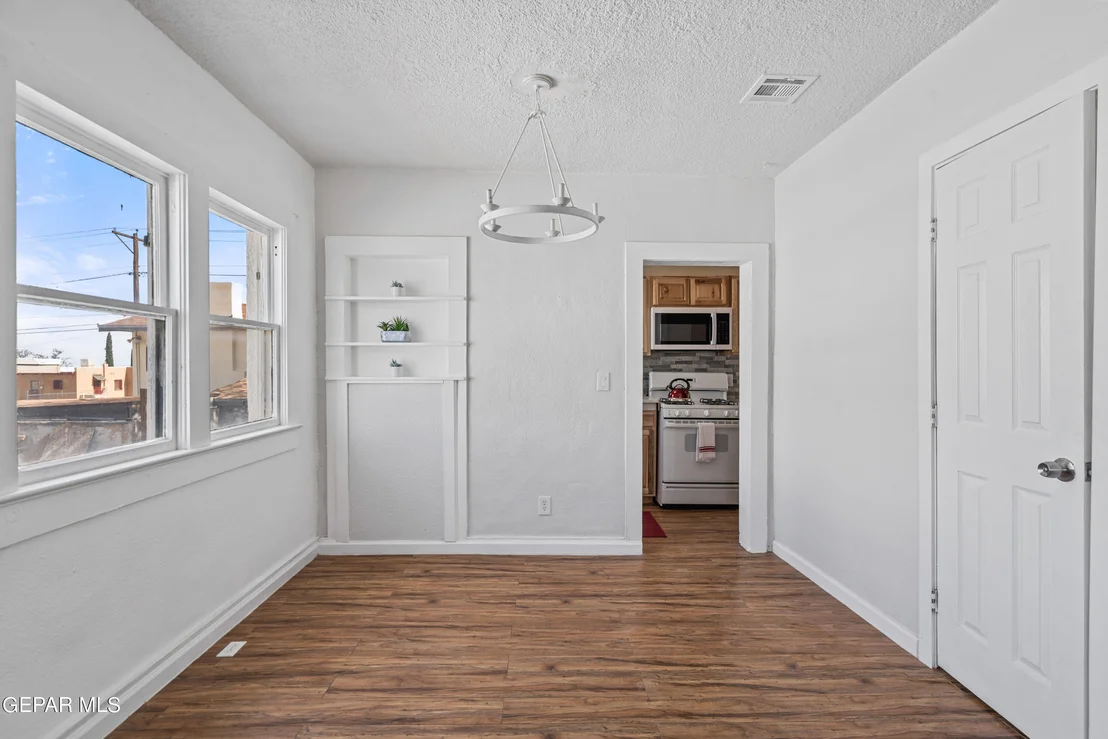 Photo of 3328 Mountain Avenue