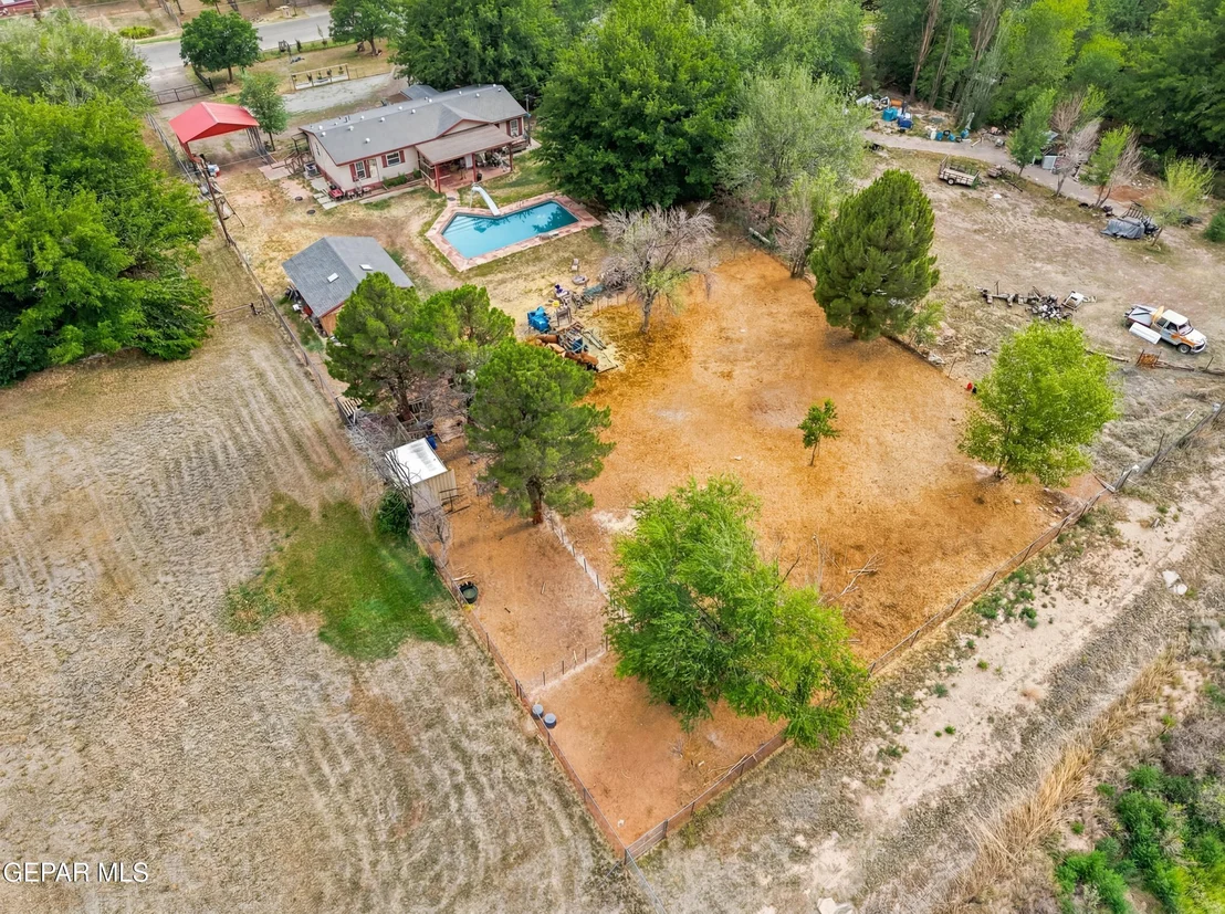 Photo of 516 CHISOM Drive