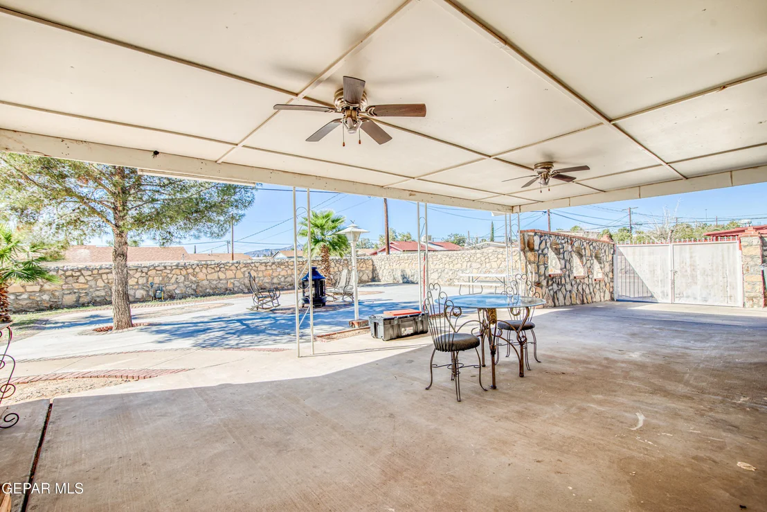 Photo of 1121 Belen Road