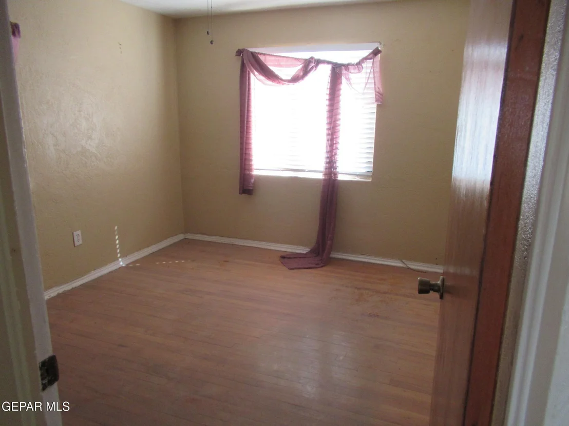 Photo of 327 GEORGE ORR Road