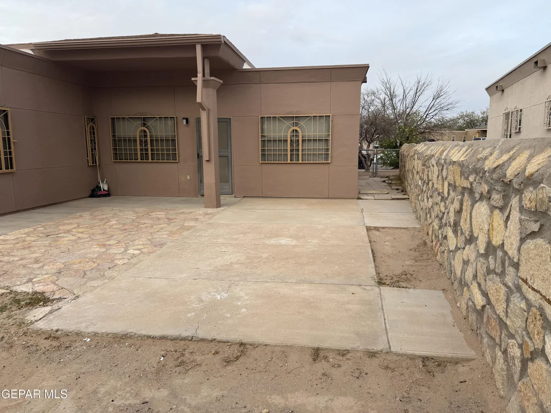 Photo of 520 Rose Kennedy Drive