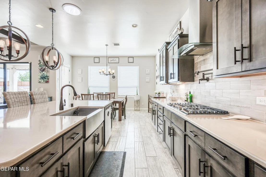Photo of 5892 VALLE SONAR Avenue