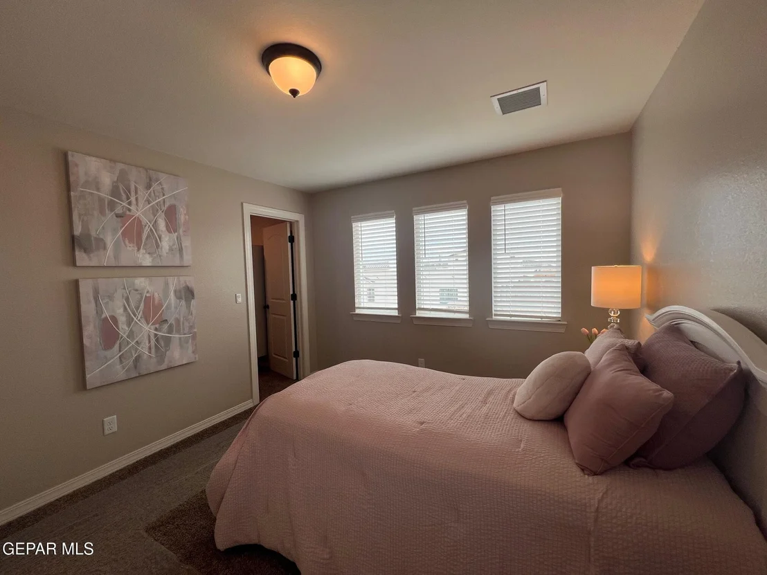 Photo of 10763 Aaron Street