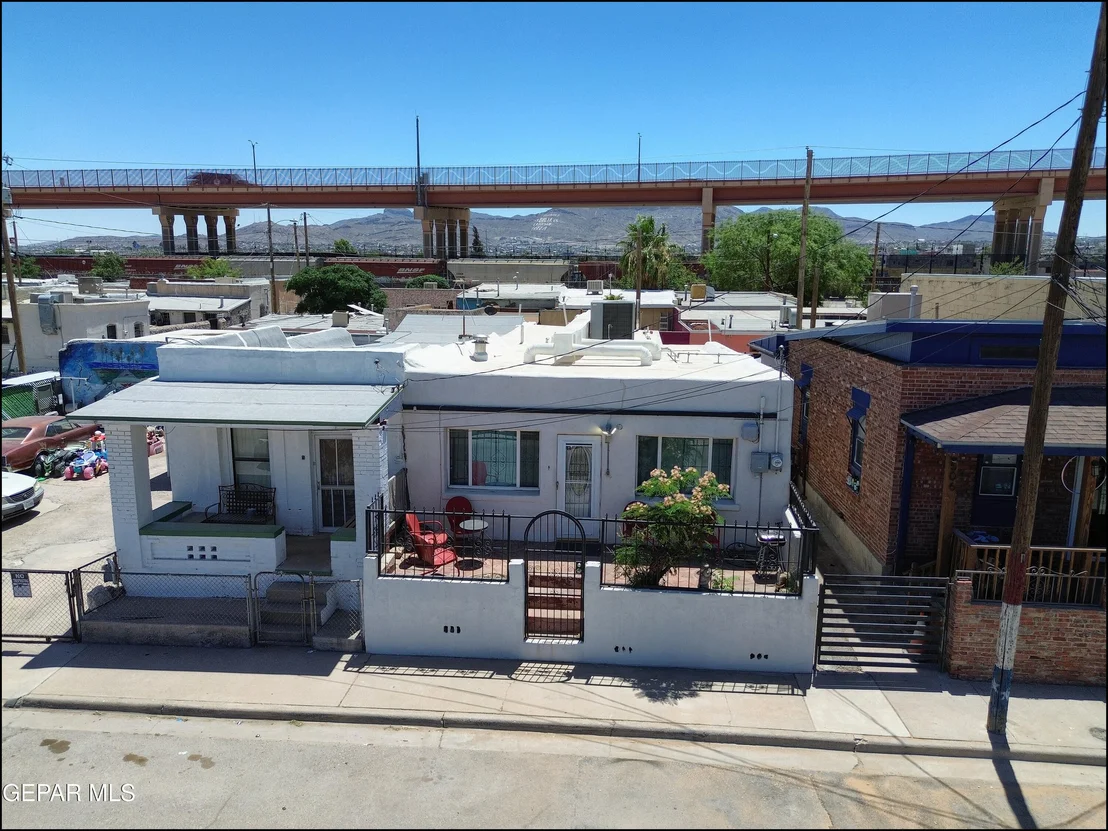 Photo of 504 CANAL Road