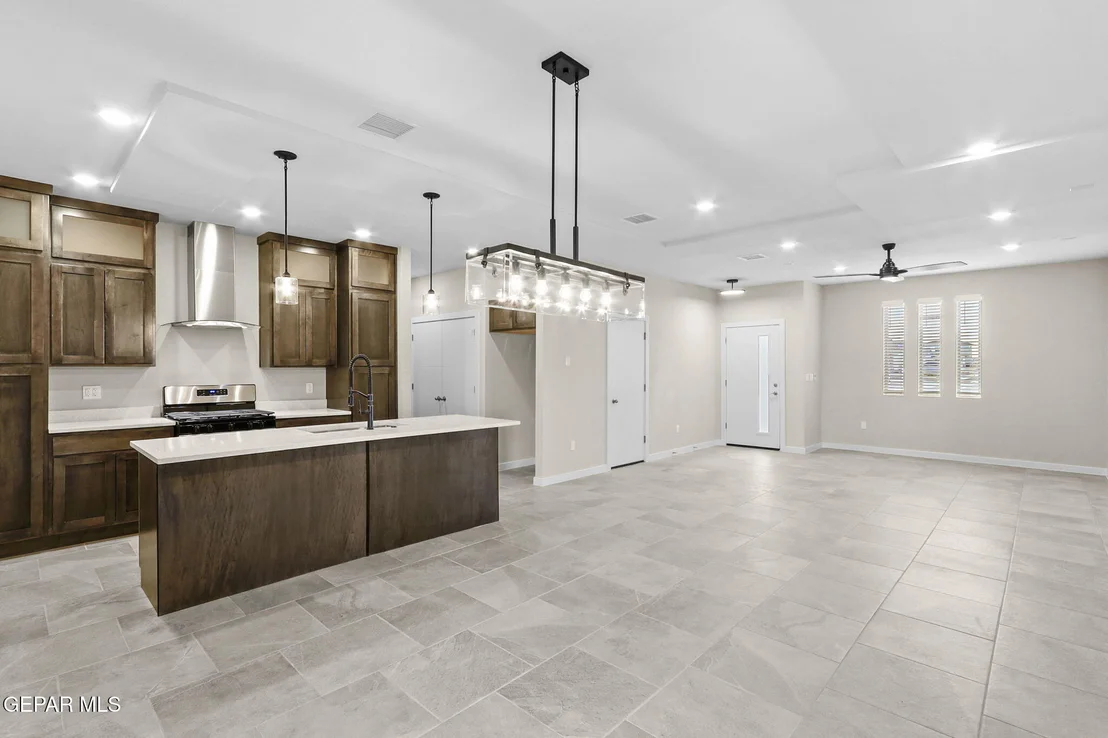 Photo of 542 Spanish Oak Drive