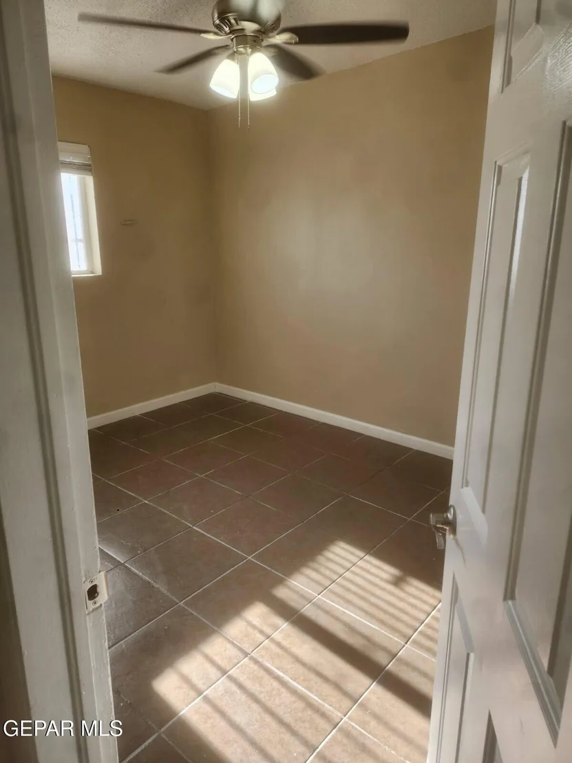 Photo of 6227 ALGONQUIN Road