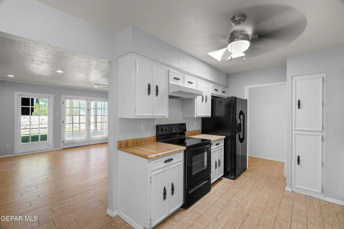 Photo of 6957 GRANERO Drive