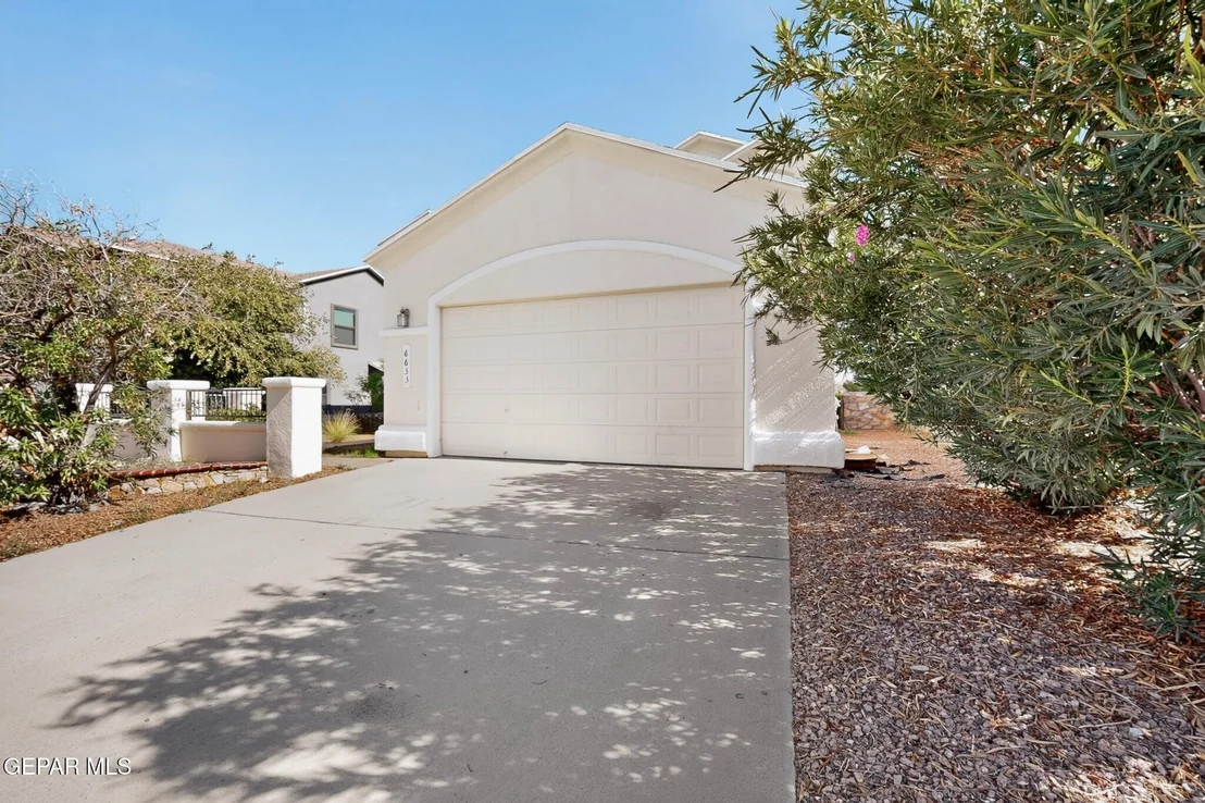 Photo of 6633 Cabana Del Sol Drive
